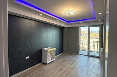 იყიდება ახალი გარემონტებული 2 ოთახიანი ბინა